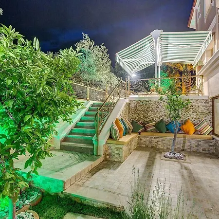 Cunda Oezerbey Konagi (adults Only) Szálloda Ayvalı