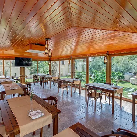 Szálloda Cunda Oezerbey Konagi (adults Only) 2*