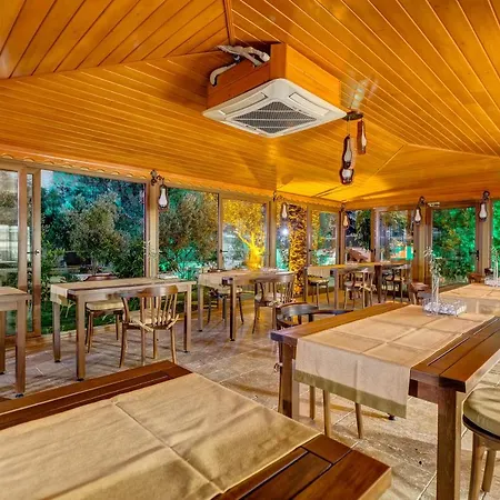 Cunda Oezerbey Konagi (adults Only) Ayvalik